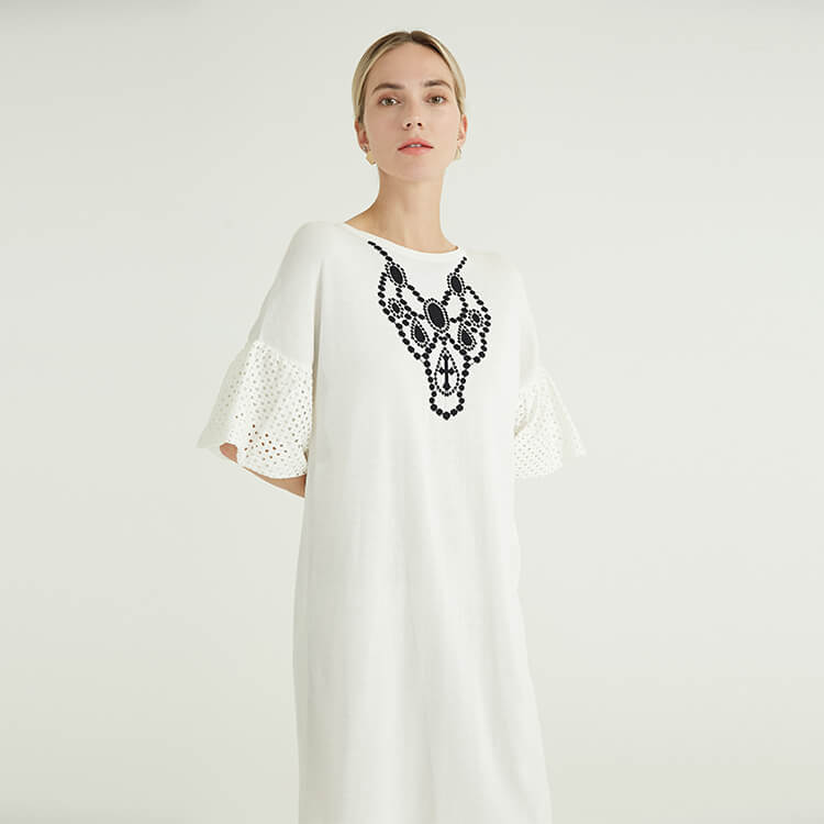 Robes de grande taille pour femmes simples brodées en tricot blanc