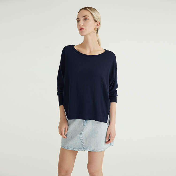 Pull tricoté de conception de panneau de tissu rayé bleu tissé pour des femmes