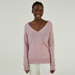 Fabricant personnalisé 100 % cachemire couture à la main rose pull à tricoter à col en V