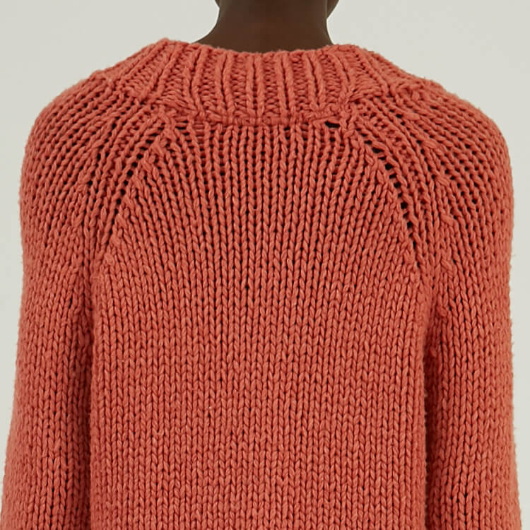 Chandail en tricot torsadé épais épais pour femme rouge en mélange de laine d'hiver personnalisé