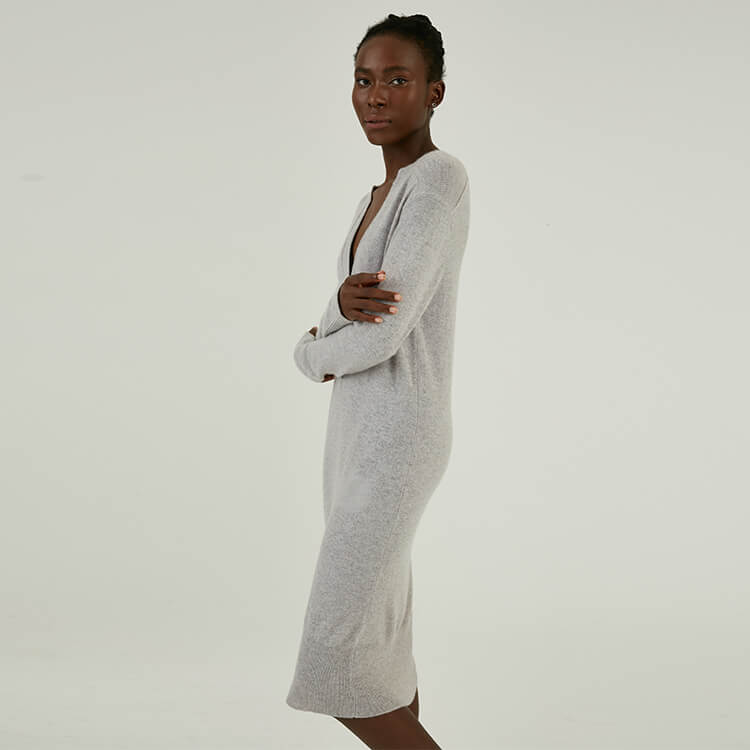 Robe mi-longue en tricot à manches longues et col en V profond pour femmes 100% cachemire