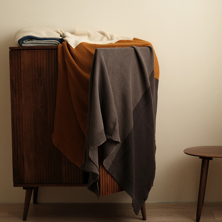 Couverture de canapé en tricot 100 % pur coton à motif colorblock personnalisé