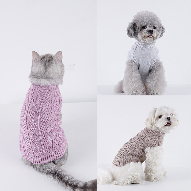 Cavaliers tricotés par Kitty de chiot de câble solide de vêtements d'hiver de chat